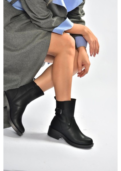 V674121309 Siyah Alçak Topuklu Içi Tüylü Kadın Bot modelleri