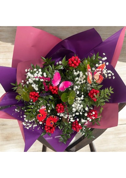 Kelebek Detaylı Yılbaşına Özel Mor Sarmalı 8 Dal Kokina Çiçeği. fiyatları