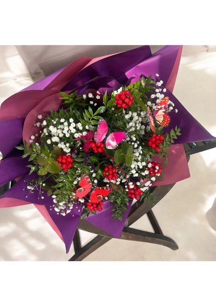 Kelebek Detaylı Yılbaşına Özel Mor Sarmalı 8 Dal Kokina Çiçeği. modelleri