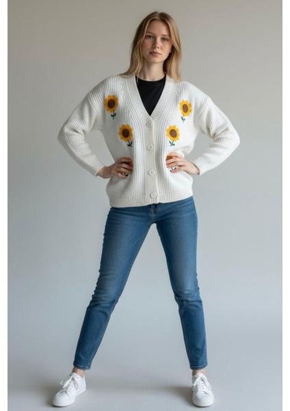 Şardonlu Pamuklu Çiçek Motifli Hırka modelleri