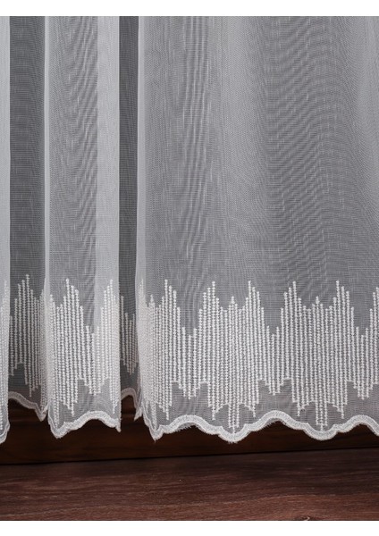 Etek Nakış Işlemeli Tül Perde (1/3 Sık Pile)