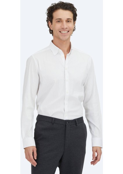 Beyaz Çizgili Regular Fit Dokuma Spor Pamuk Karışımlı Gömlek