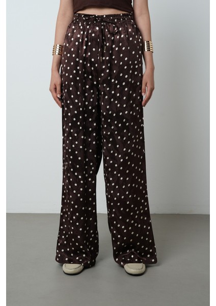 Kadın Puantiye Desenli Kahverengi Jakarlı Bol Paça Desenli Pantolon