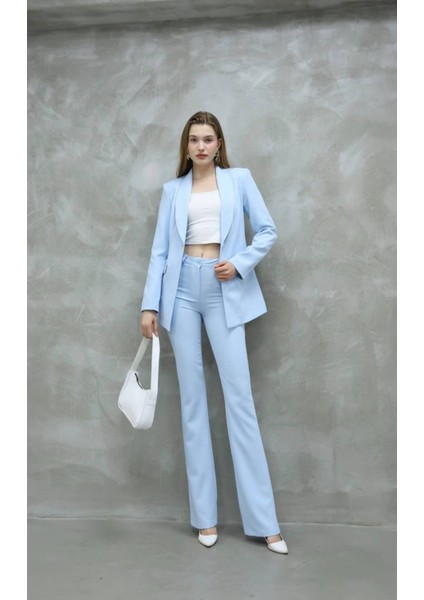 Kadın Yakası Taş Biyeli Düğme Detay Takım