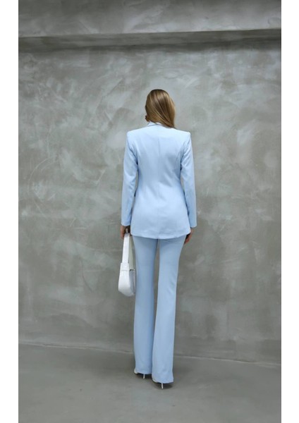 Kadın Yakası Taş Biyeli Düğme Detay Takım indirimleri