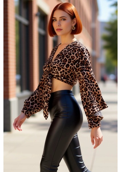 Kadın Ekru V Yaka Ispanyol Kol Dokuma Bluz Süper Crop Kesimiyle Plajlarda Göz Kamaştırın ve Ferah modelleri