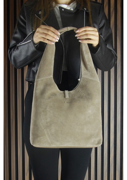 Kum Hakiki Dana Süet Püsküllü Manyetik Kapaklı Orta Boy Günlük Omuz Çantası fiyatları