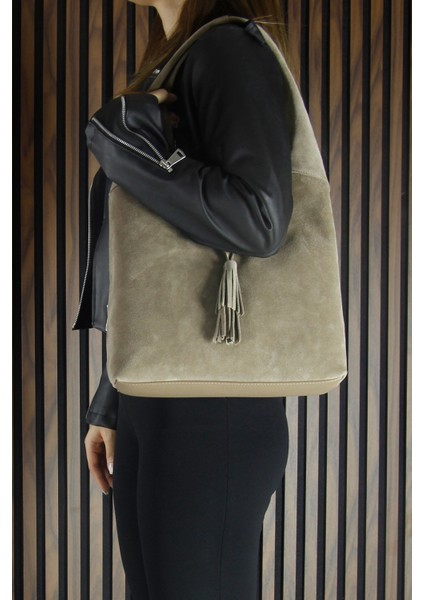 Kum Hakiki Dana Süet Püsküllü Manyetik Kapaklı Orta Boy Günlük Omuz Çantası modelleri