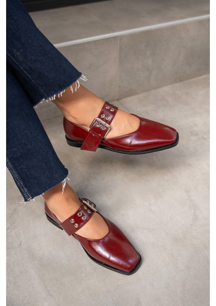 Jewel Bordo Deri Kemer Detaylı Babet modelleri