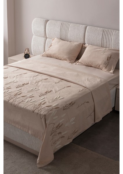 Willow Breeze Şönil Kumaş Nakışlı Yatak Örtüsü Seti – 240X260 cm Çift Kişilik, Buğday ve Çiçek Desenli Punch Işlemeli Tasarım