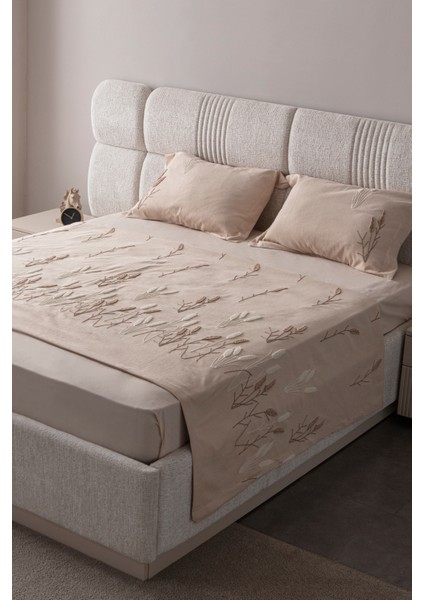 Willow Breeze Şönil Kumaş Nakışlı Yatak Örtüsü Seti – 240X260 cm Çift Kişilik, Buğday ve Çiçek Desenli Punch Işlemeli Tasarım indirimleri