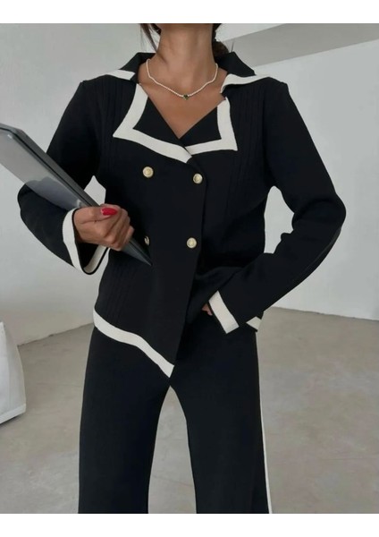 Akrilik Örme Krvaze Şerit ve Gold Düğmeli Kadın Triko Takım- Siyah