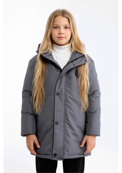 İçi Kürklü Su ve Rüzgar Geçirmez Kapüşonlu Kız Çocuk Mont