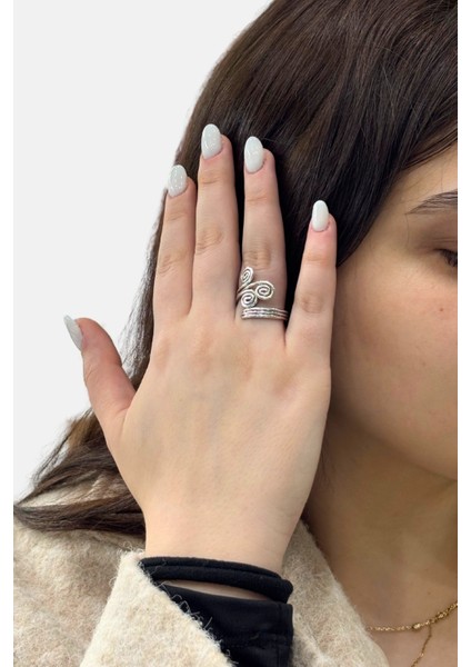 Sarmal Tasarım Ayarlanabilir Modern Tasarım Gümüş Kadın Yüzük fiyatları