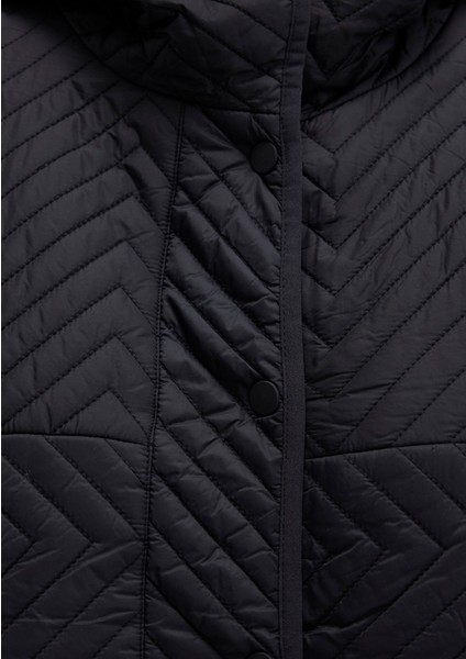 Kapüşonlu Kapitone Siyah Ceket 1110460-900