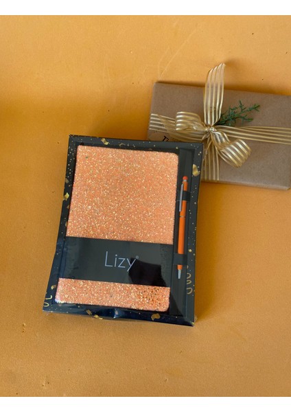 Simli Kapaklı Defter, Makyaj / Kalem Çantası ve 1 Adet Kalem Hediyelik Set