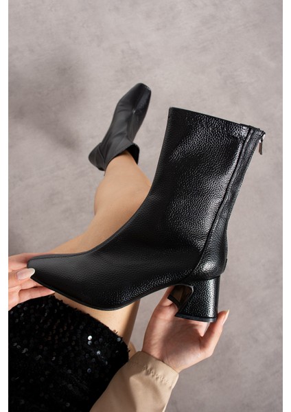 Alvaro Siyah Renkli Baskı Desenli Streç Kadın Kalın Topuklu Bot fırsatları