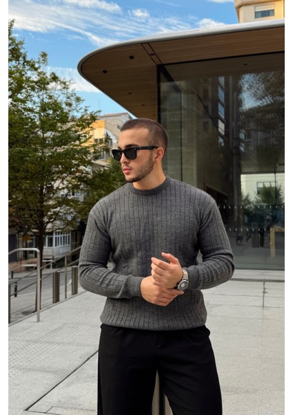 Fella Erkek Fitilli Triko Bisiklet Yaka Regular Fit Kazak fiyatları