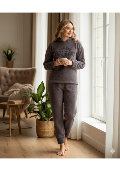 Tam Peluş Pijama Takımı