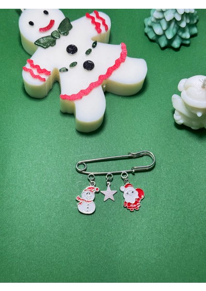 Yılbaşı Iskoç Yaka Iğnesi