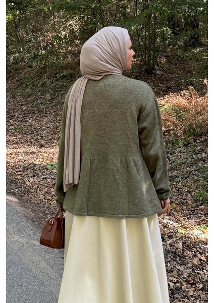 Yaka Bağlama Detaylı Kazak Haki fırsatları