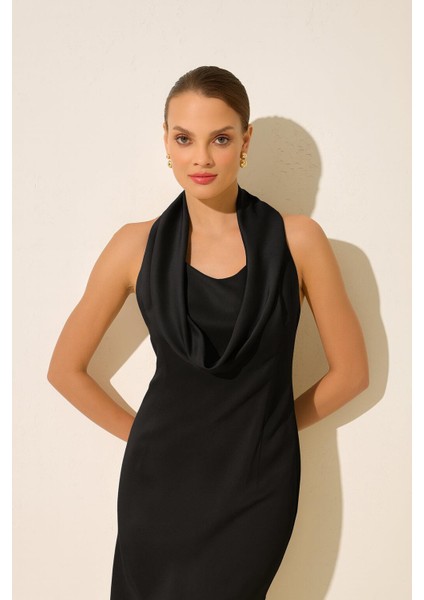 Siyah Yaka Detaylı Kolsuz Tam Kalıp Rahat Kesim Elbise modelleri