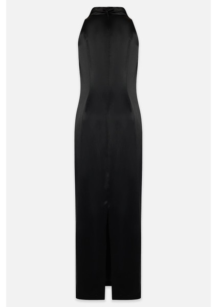 Siyah Yaka Detaylı Kolsuz Tam Kalıp Rahat Kesim Elbise