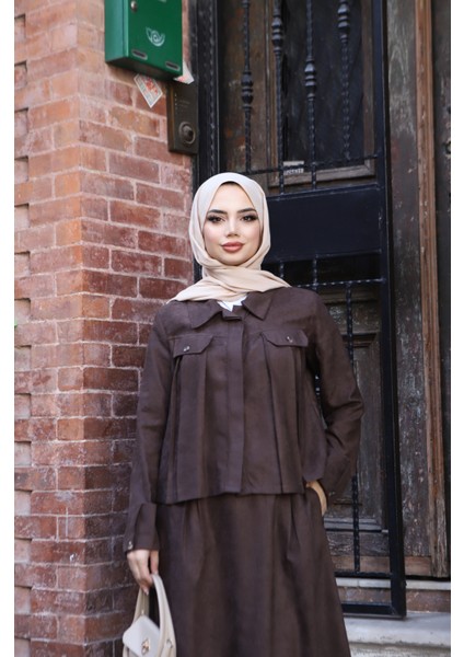 Cepli Detaylı Süet Etekli Takım modelleri