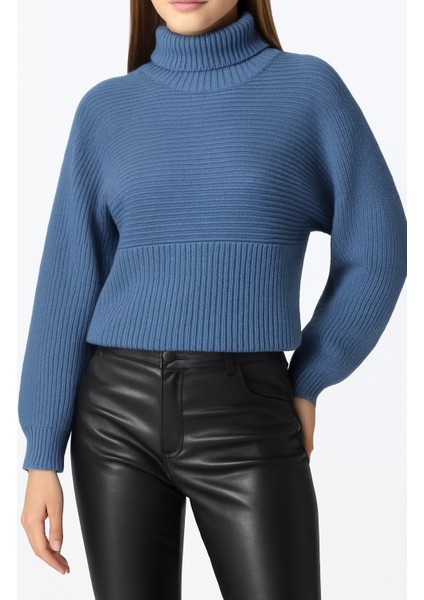 Kadın Rahat Kalıp Boğazlı Triko Kazak