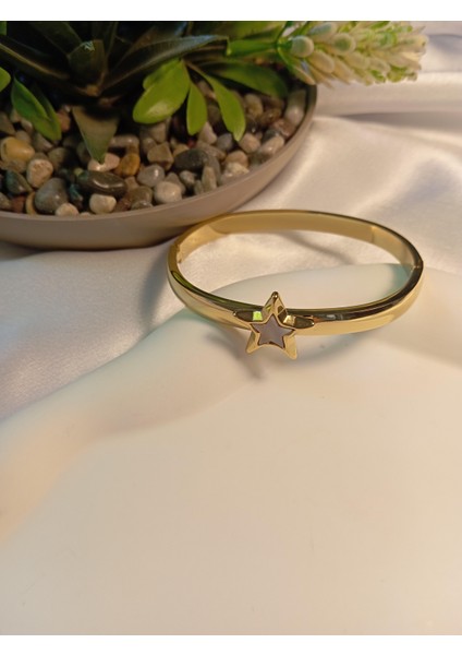 Sedefli Yıldız Detaylı Çelik Kelepçe Bileklik fırsatları