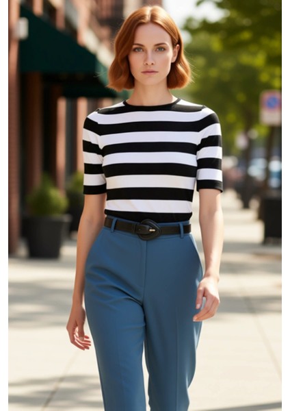 Moda Kare Yaka Triko Slim Çizgili Desen Casual Günlük Regular Kısa Kol Bluz fırsatları