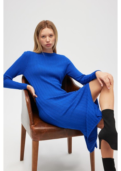 Zaira Mini Saç Örgü Desenli, Yırtmaçlı Elbise - Saks Mavi fiyatları