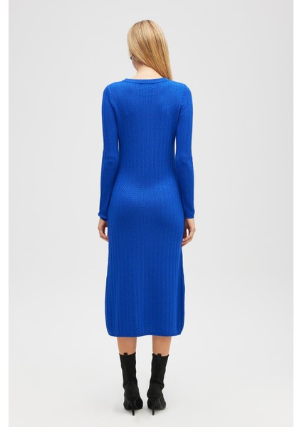 Zaira Mini Saç Örgü Desenli, Yırtmaçlı Elbise - Saks Mavi