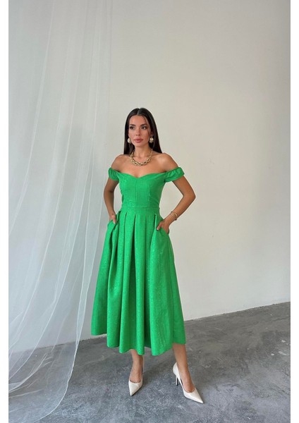 Zarif A Kesim Midi Elbise