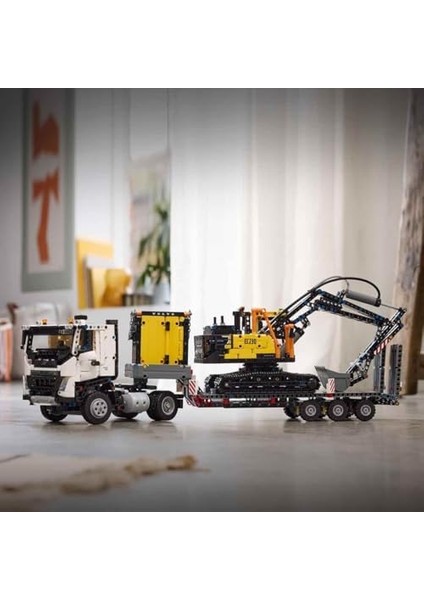 Fmx Kamyon ve EC230 Elektrikli Ekskavatör 42175-10 Yaş ve Üzeri Çocuklar Için Yaratıcı Oyuncak Yapım Seti (2274 Parça) modelleri