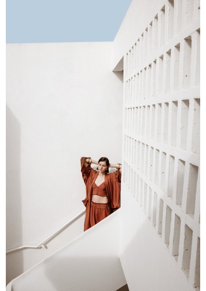 Kahverengi Üçgen Büstiyer modelleri