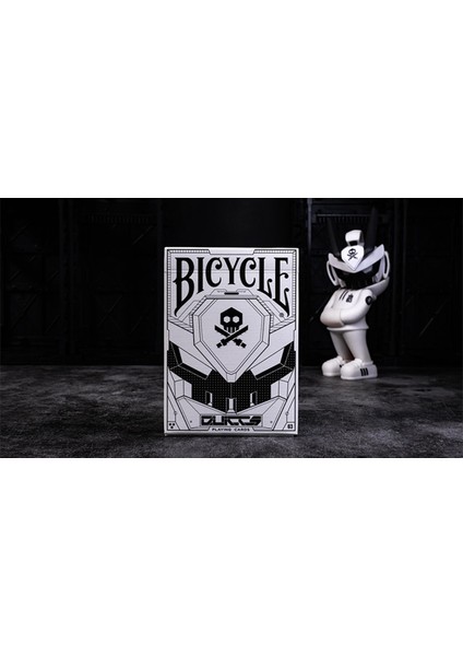 Quiccs Ghost White Oyun Kartı