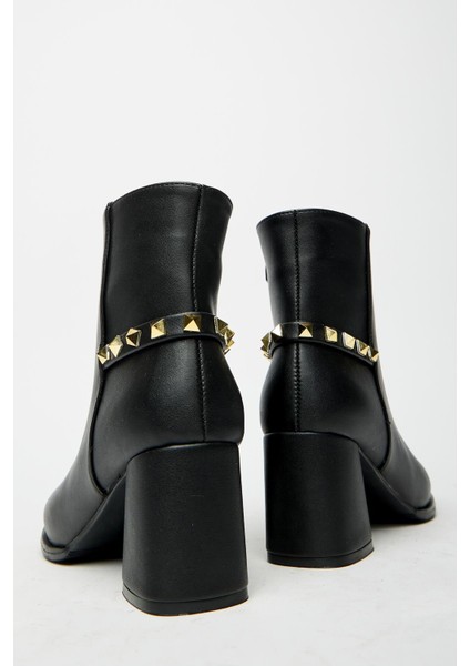 Siyah Kadın Topuklu Fermuarlı Arka Zımba Detaylı Kışlık Bot fiyatları