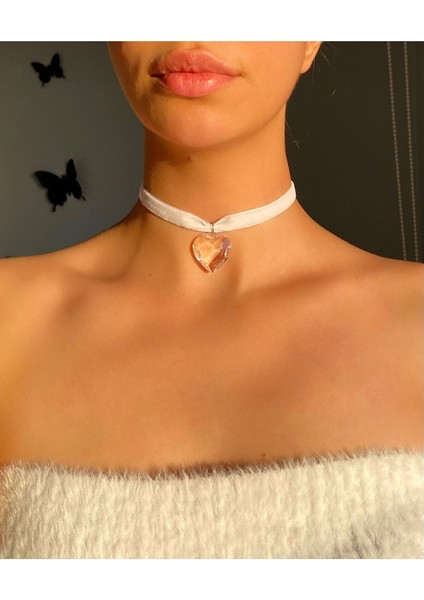 Şeffaf Büyük Kalpli Kadife Choker Kolye