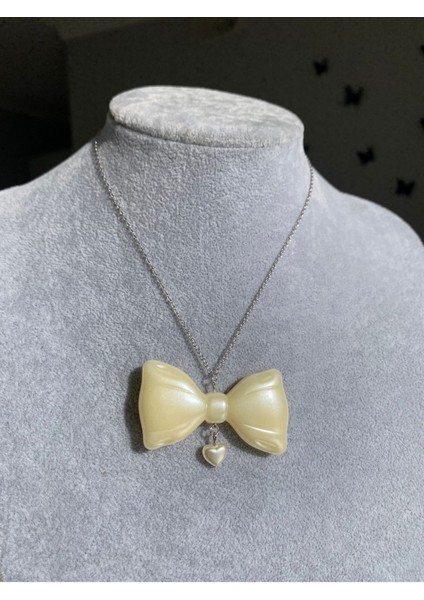 Coquette Büyük Kurdele Inci Kolye fırsatları