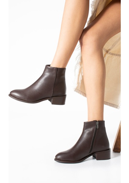 Danica Kahve Renkli Bilek Üstü Kısa Kalın Topuklu Bot