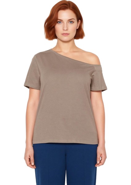 Moda Büyük Beden Devrik Yaka Örme Regular Düz Desen Casual Günlük Crop Kısa Kol Bluz fiyatları