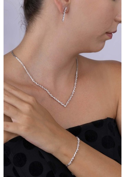 Pırlanta Montür Rodyum Kaplama 4 Tırnaklı Su Yolu Gümüş Düğün Seti fiyatları