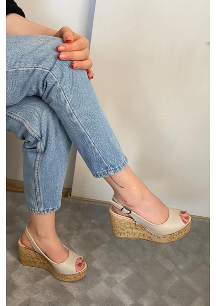 Kadın Fenni 10 cm Dolgu Topuklu Mantar Taban Ayakkabı Krem modelleri