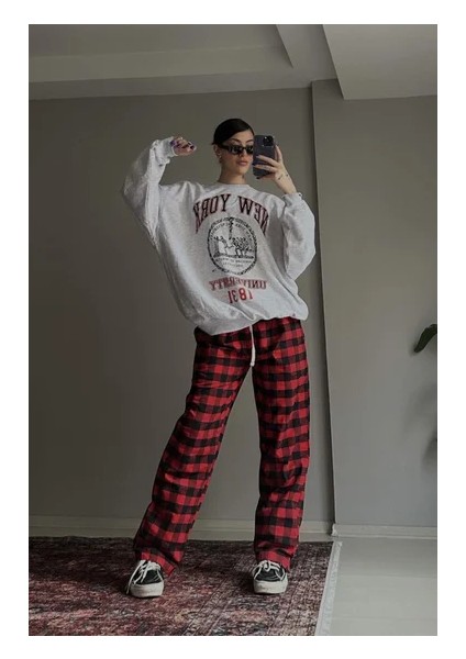 Kırmızı Kareli Eşofman Altı