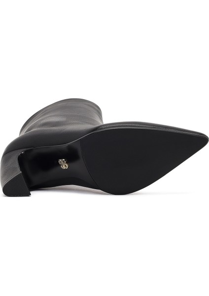 Kadın Siyah Kalın Topuklu Deri Bot 25WFD491118