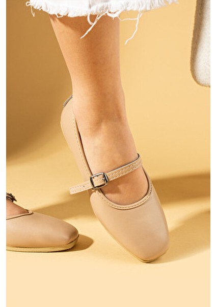Kadın Babet Küt Burun Tokalı Düz Taban 1 Cm Pu Deri Rahat Kalıp