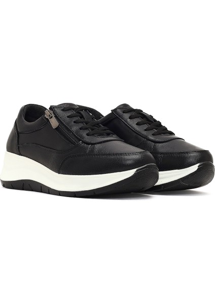 Kadın Siyah Bağcıklı Kalın Tabanlı Deri Sneaker 25AFD501718 modelleri