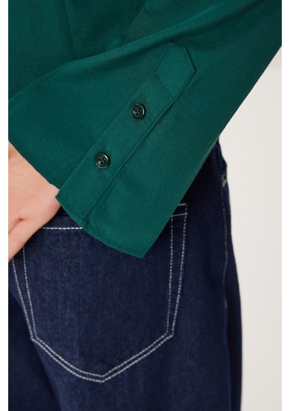 Çan Kollu Vücuda Oturan Dokuma Gömlek LUB0300 Zümrüt Yeşili fırsatları