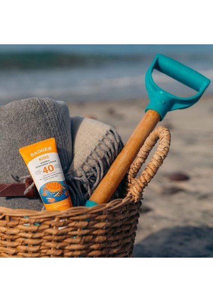 Clear Zinc Çocuk Güneş Kremi SPF40 87ML fırsatları